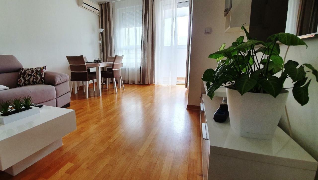 Royal Apartment Belvill Beograd Eksteriør bilde